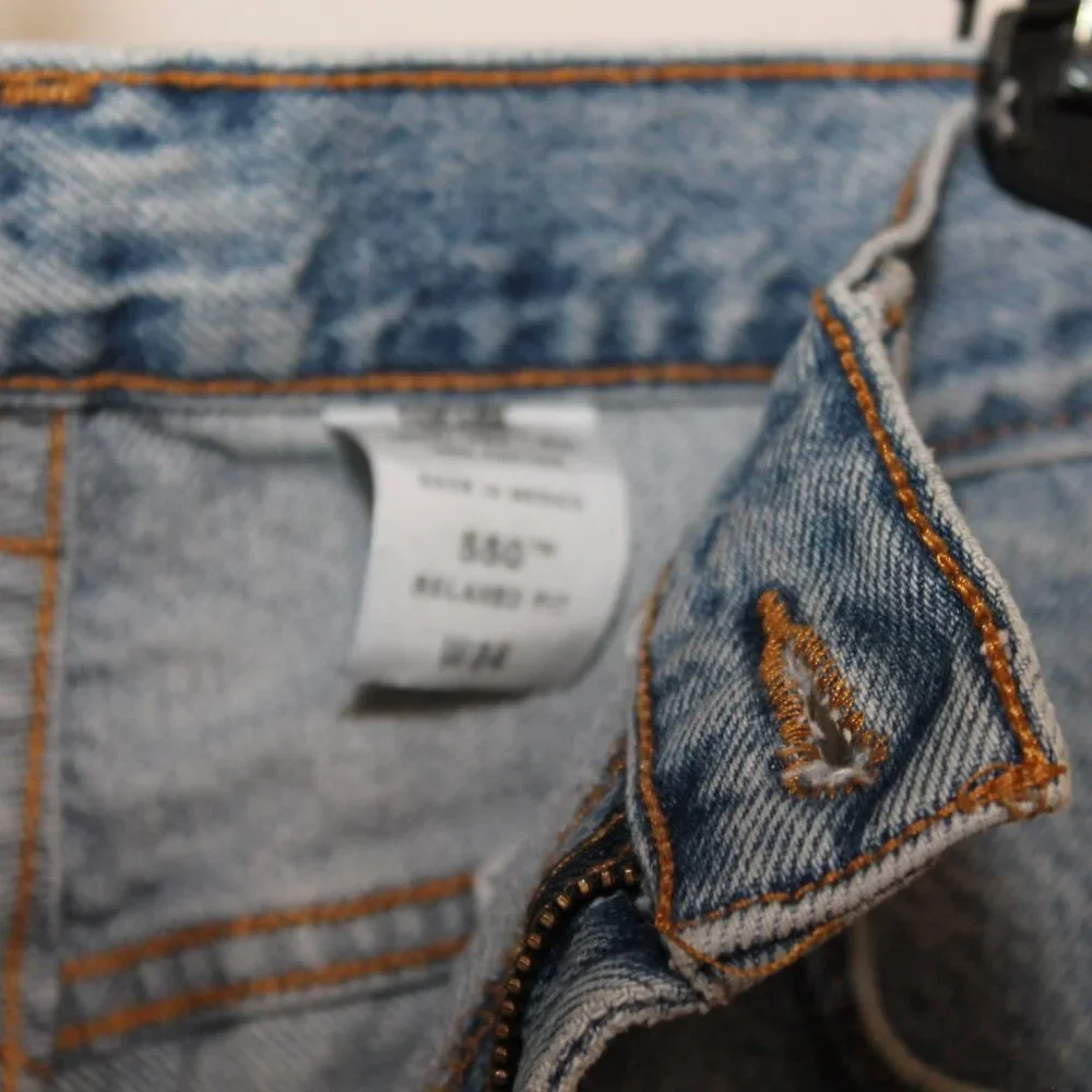 LEVI JEAN SHORTS - Picture 6 of 9
